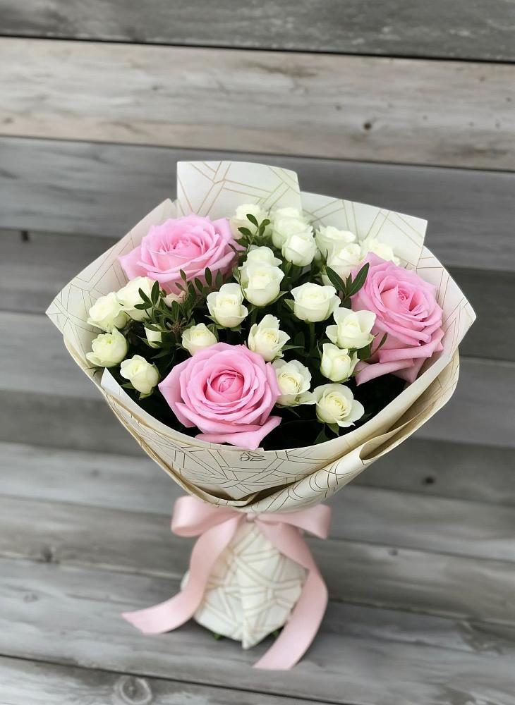 Букет цветов из: Розы в Новой Ольховке