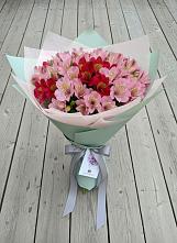 Букет цветов из:  Альстромерии #REPLACE_PRED# Новой Ольховке