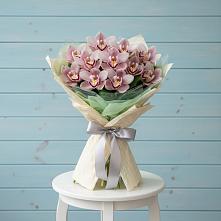 Букет цветов из:  Орхидеи и Розы в Новой Ольховке