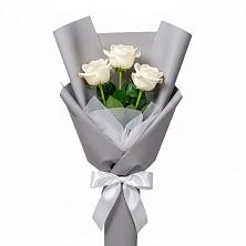 Букет 3 белые розы в Новой Ольховке