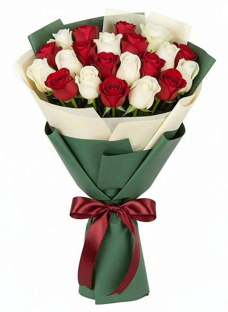 Букет Микс из красных и белых роз в Новой Ольховке