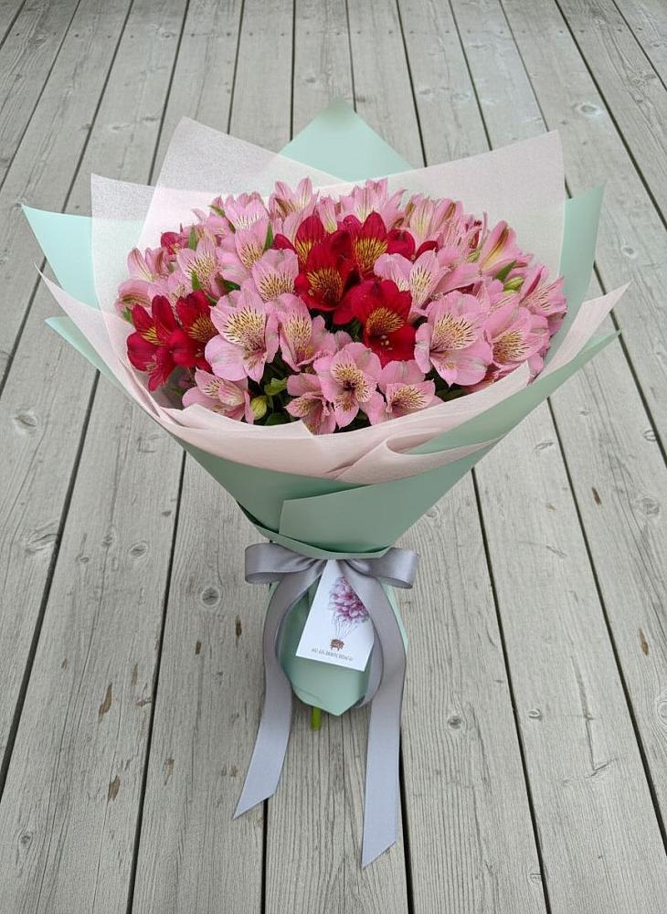 Букет цветов из: Альстромерии в Новой Ольховке