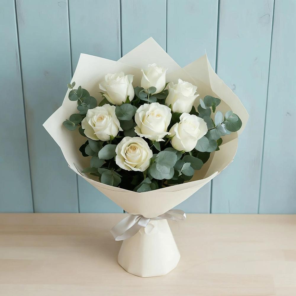 Букет Белые розы в Эвкалипте в Новой Ольховке