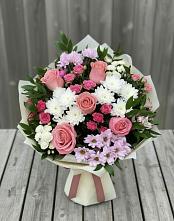Букет цветов из:  Альстромерии, Гвоздики, Розы и Хризантемы в Новой Ольховке