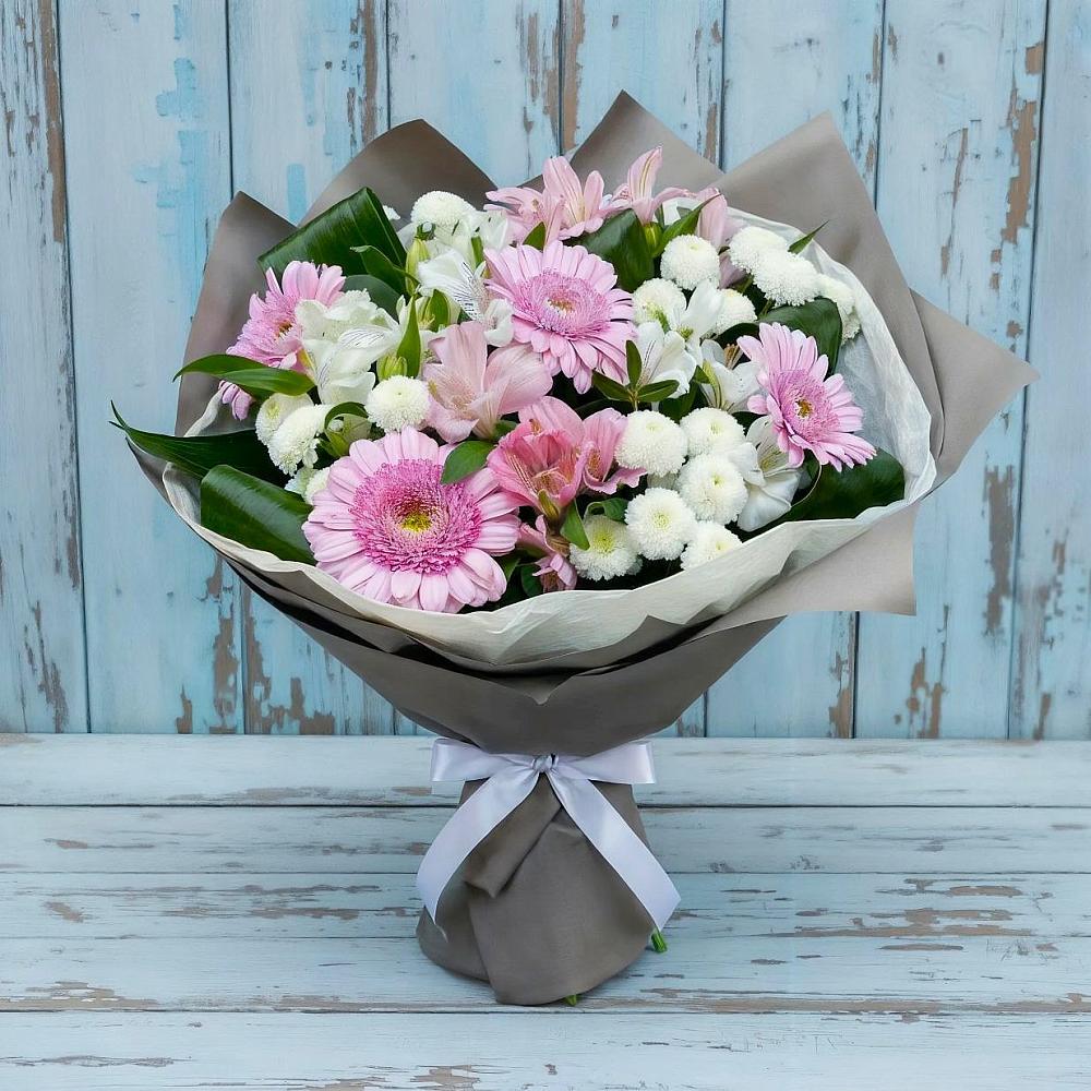 Букет цветов из: Герберы, Альстромерии и Хризантемы в Новой Ольховке