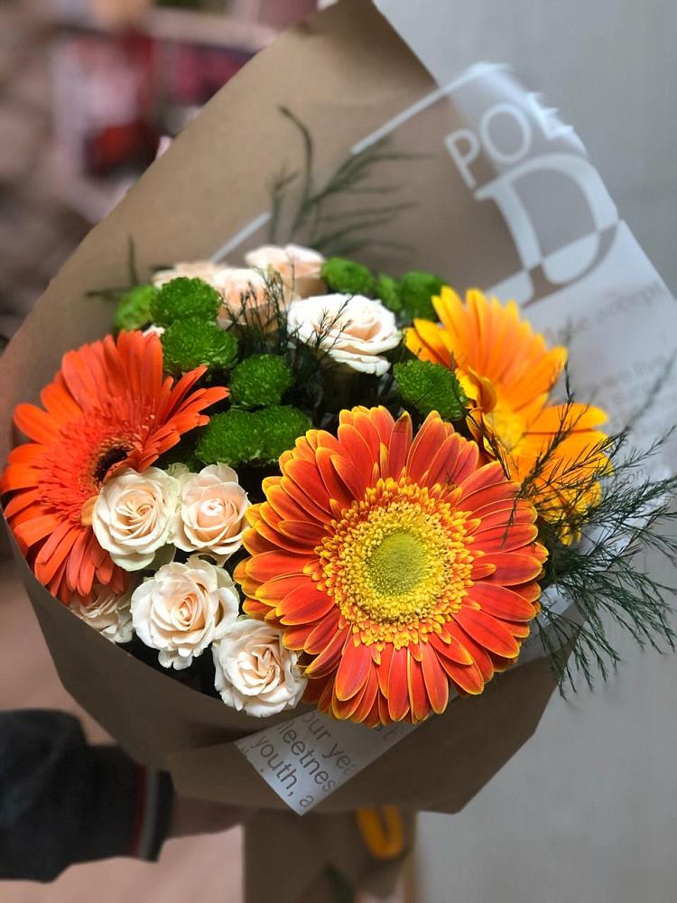 Букет цветов из: Герберы, Хризантемы и Розы в Новой Ольховке