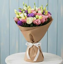 Букет цветов из:  Лизиантусы в Новой Ольховке